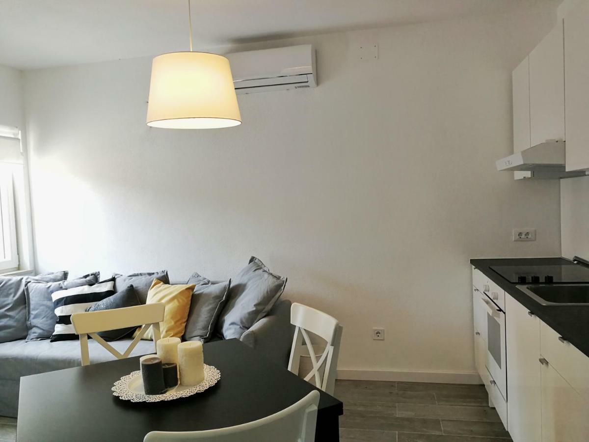 Apartmani Marijana Постира Экстерьер фото